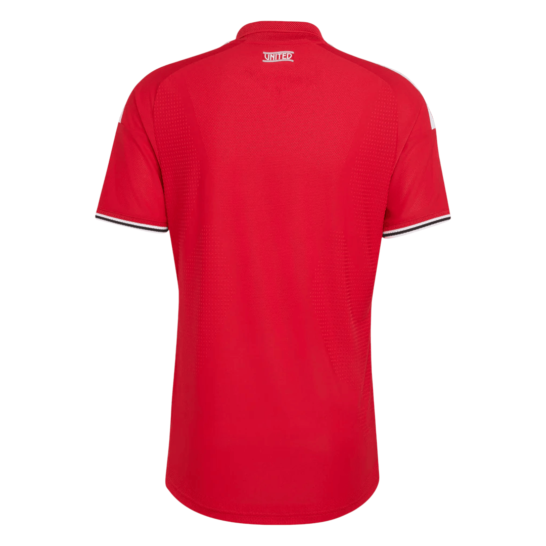 Koszulka piłkarska w wersji zawodniczej Manchester United 2026/27 domowa