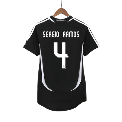 Koszulka piłkarska retro Real Madryt 2006/07 wyjazdowa SERGIO RAMOS #4